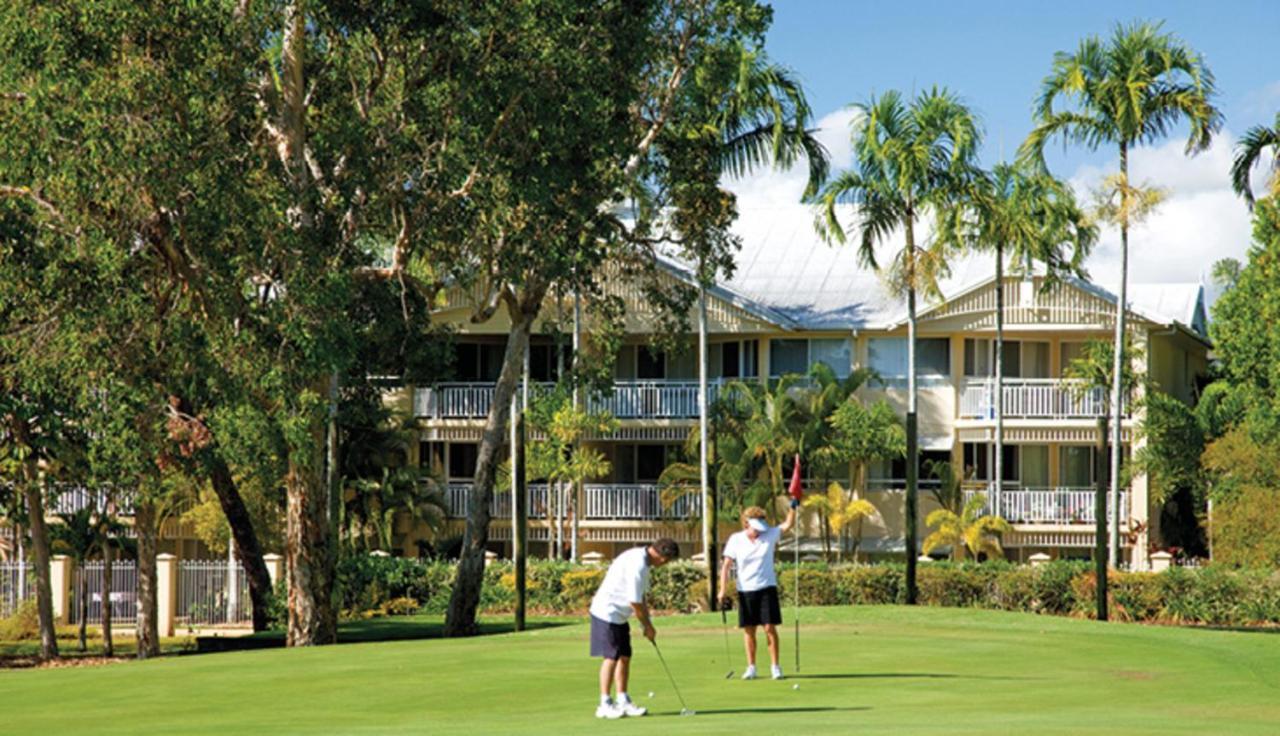 Club Wyndham Cairns Hotel Exterior photo
